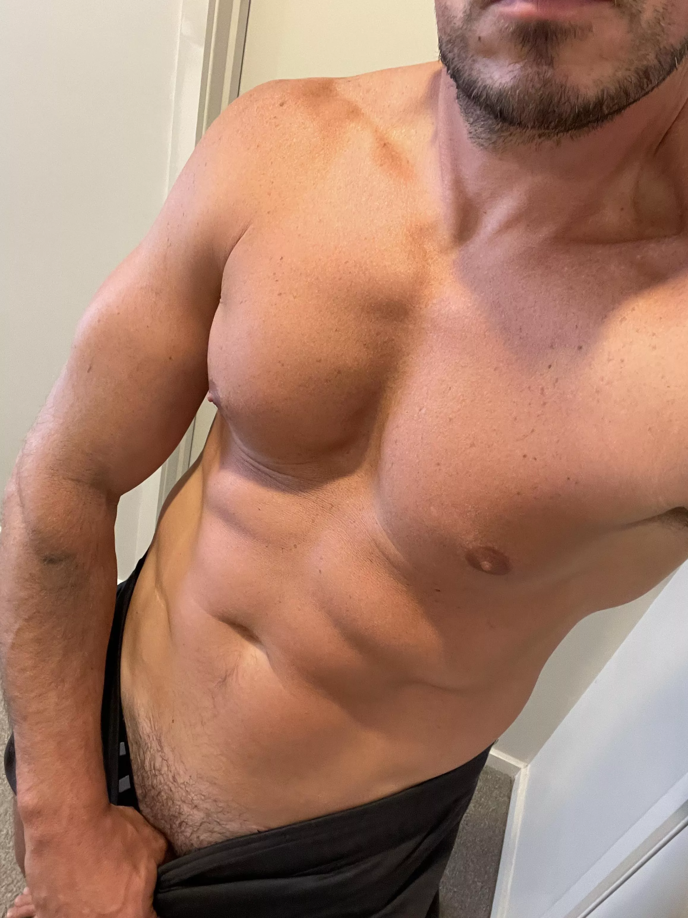 TGIF [36] [m] posted by Kiwimuscleman