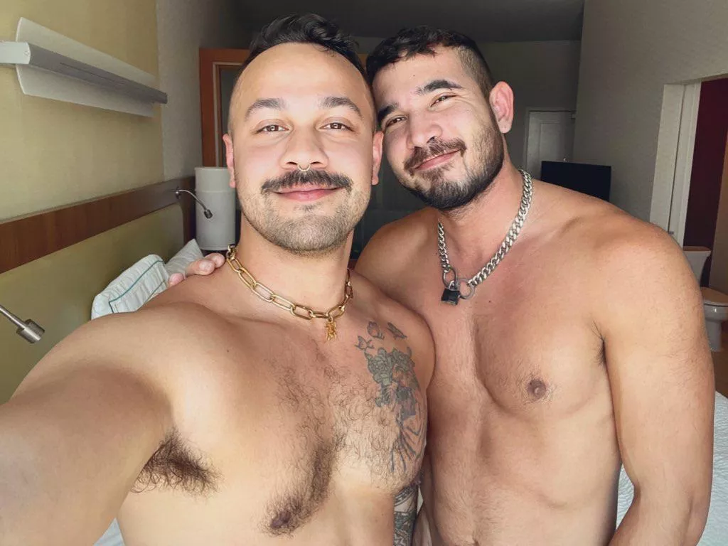 That hotel lighting just hits different ðŸ’•ðŸºðŸ¶ðŸ’• posted by DevTyler93