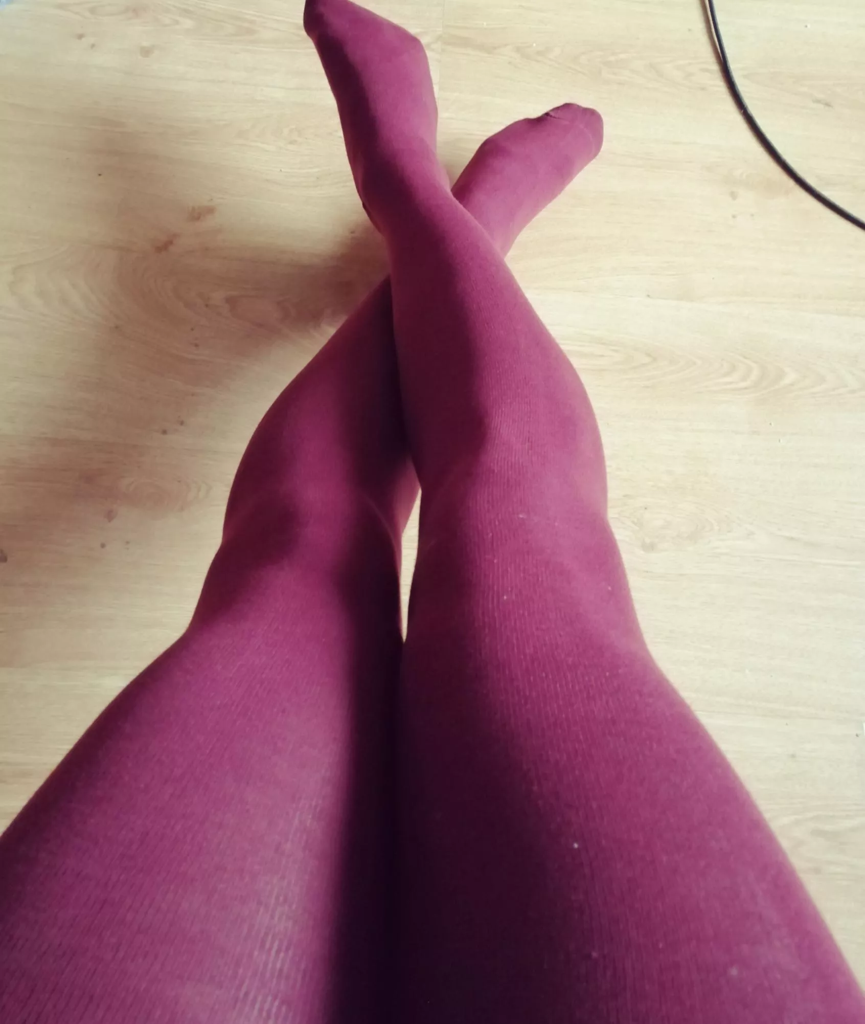 That's my longest socks able to cover my whole legs :3 also I rly love the color ^^ posted by Ushiyashi