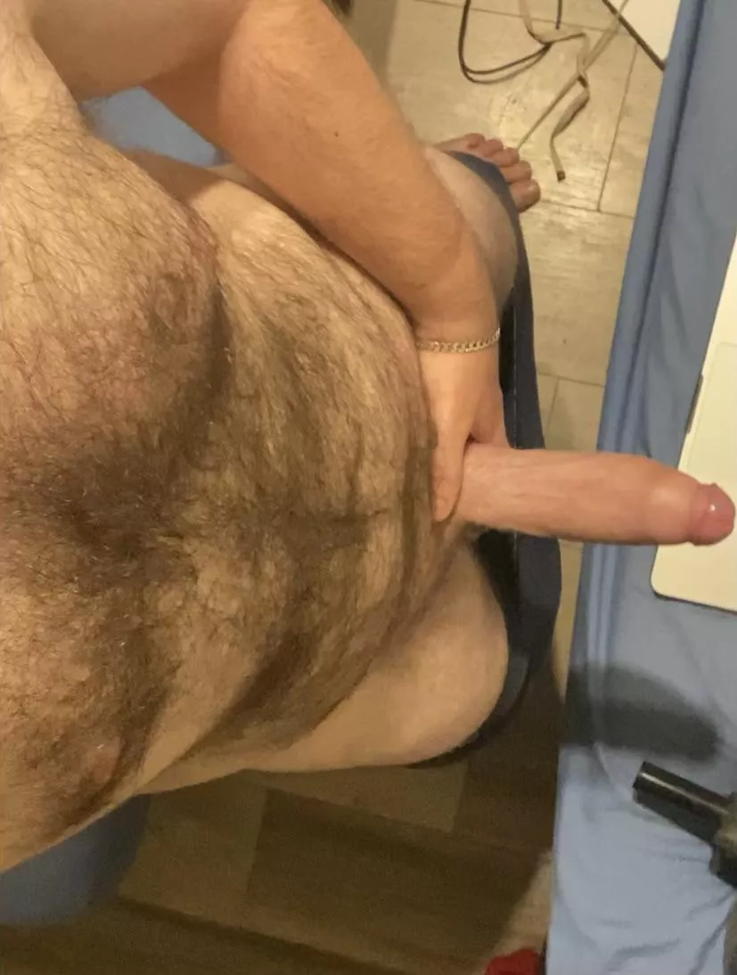 The fat cock gets the boys and girls screaming posted by enterniusgirthius