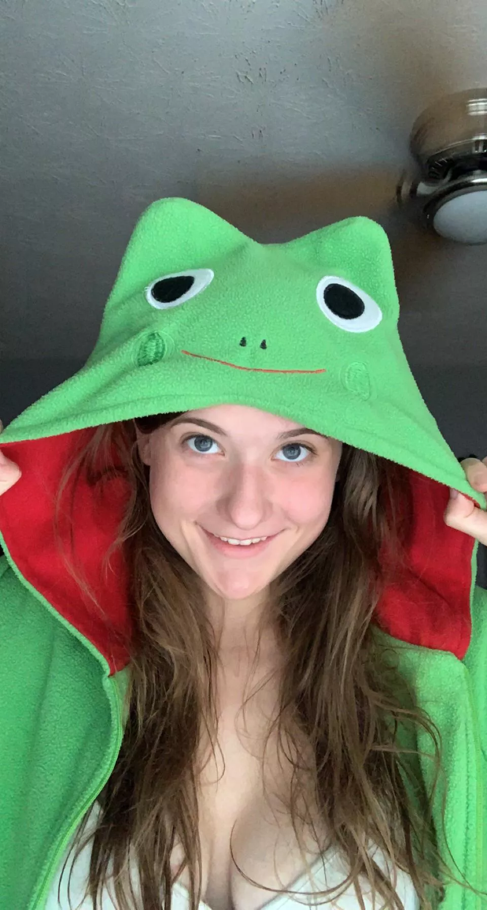 The froggie jacket returns 🐸 posted by FlexyRiah