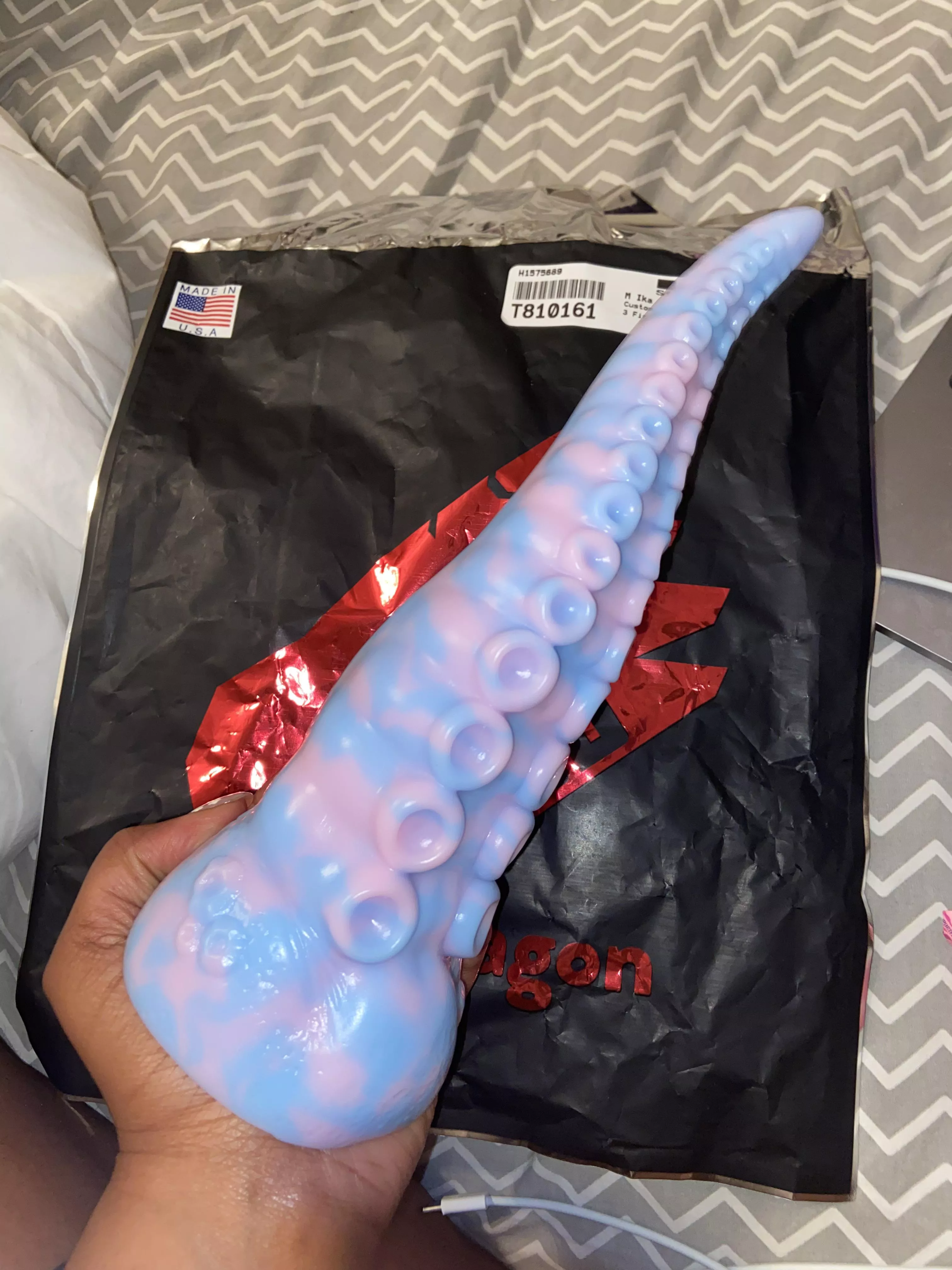 The one that started it all! My custom m/s Bubblegum Ika from last month finally arrived! Just in time for tentacle Tuesday! posted by cyberbratt