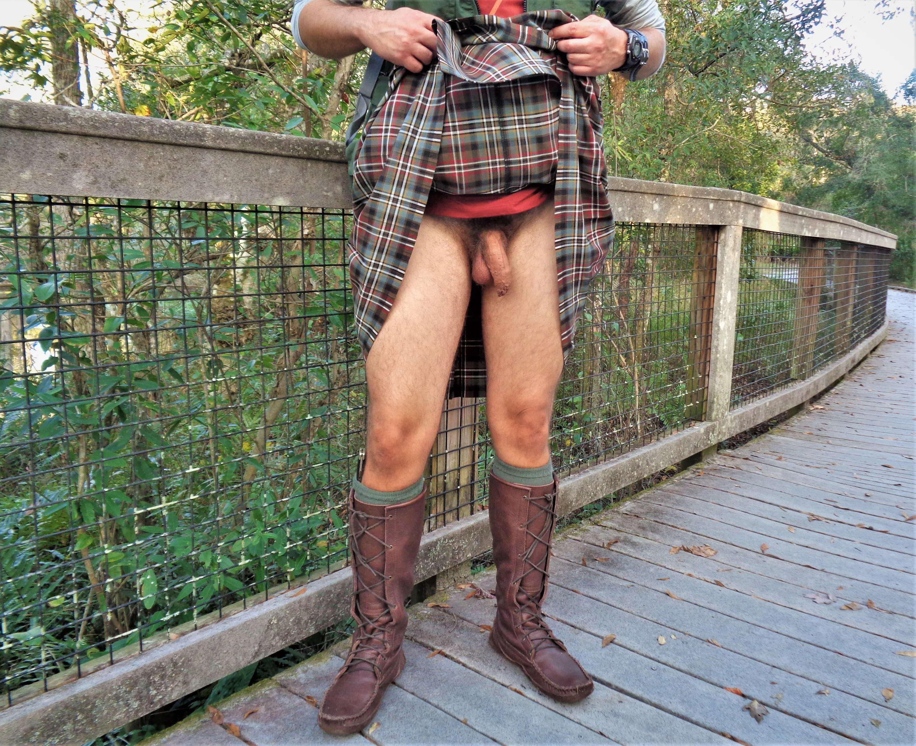 The Pride of Scotland under my kilt posted by NlGHTW0LF