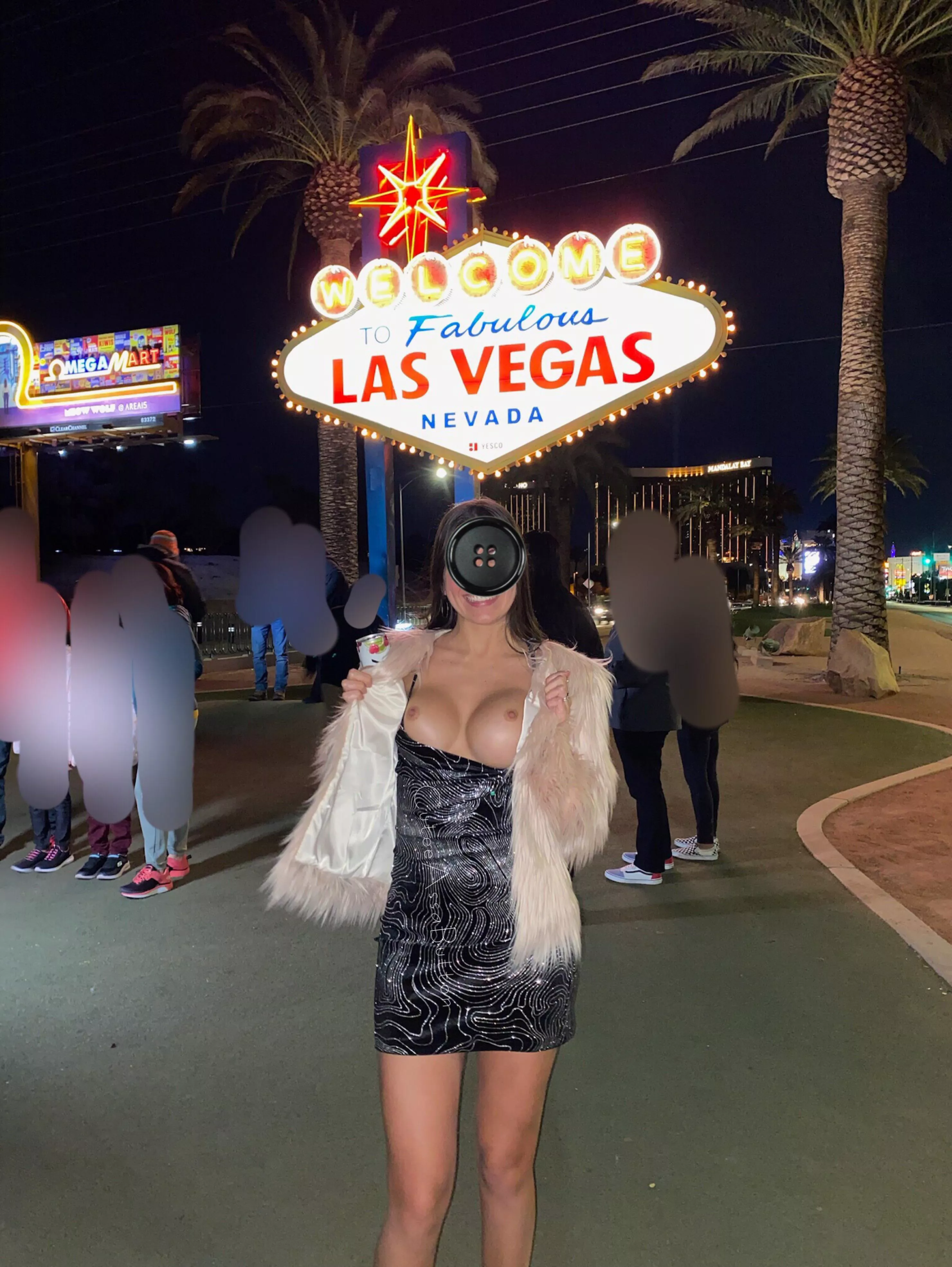 The real Vegas experience. posted by CuteeAssaButton