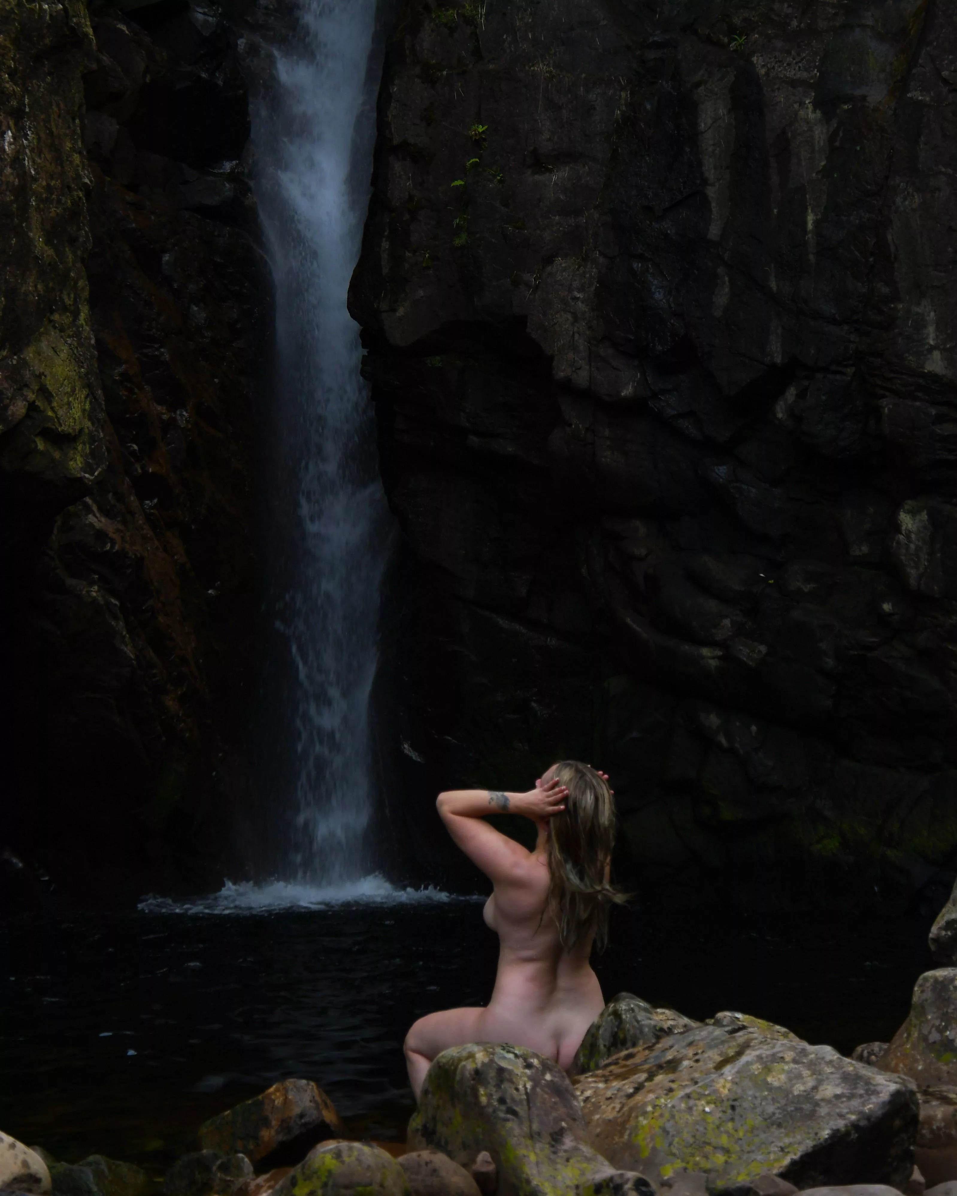 The water was so cool and fresh on my skin, ⁣the sound was otherworldly and swimming under the waterfall itself was, well, I can’t really describe that in words, but there was a connection. ⁣ posted by WildFinnWanders