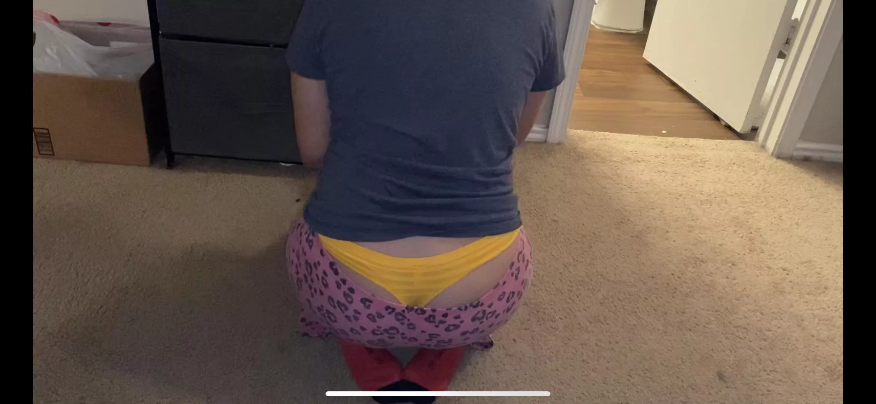 The whaletail before her giant shoulder wedgies posted by Personal-Contest2509