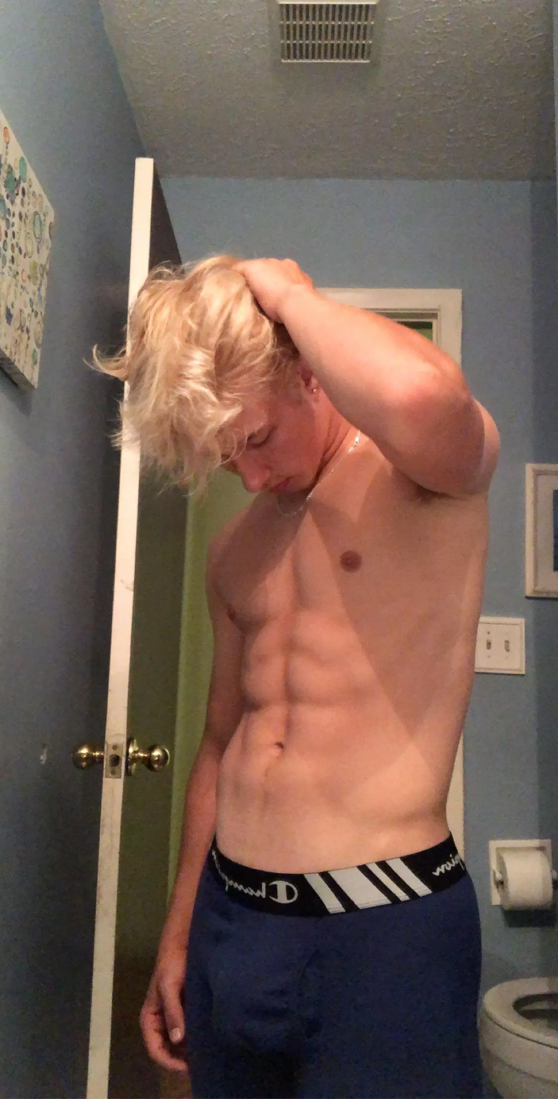 These abs make it hard to be a twink posted by PresentationLong7274