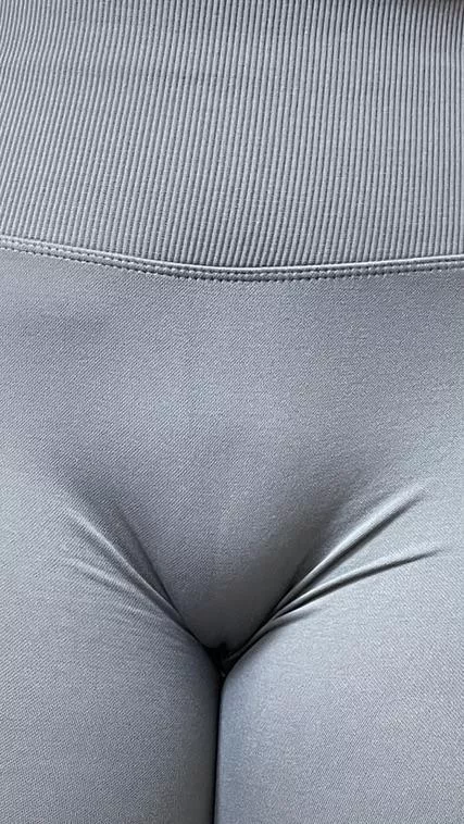 These leggings always give just the right amount of cameltoe tease…😈 posted by CountryMomShay