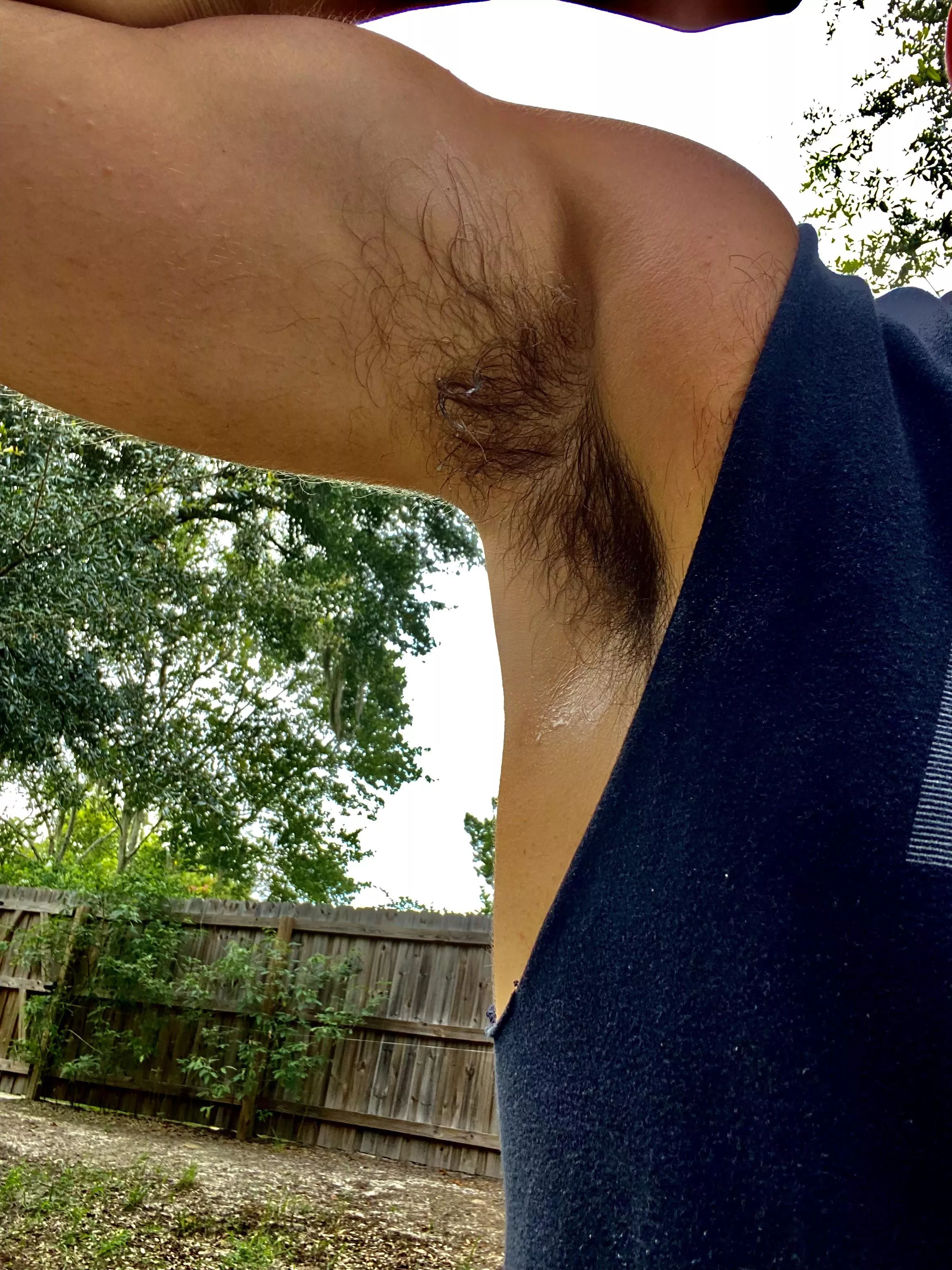 These pits are RIPE after this long run today…. 👃👃👃👃👃 posted by dicksandpits