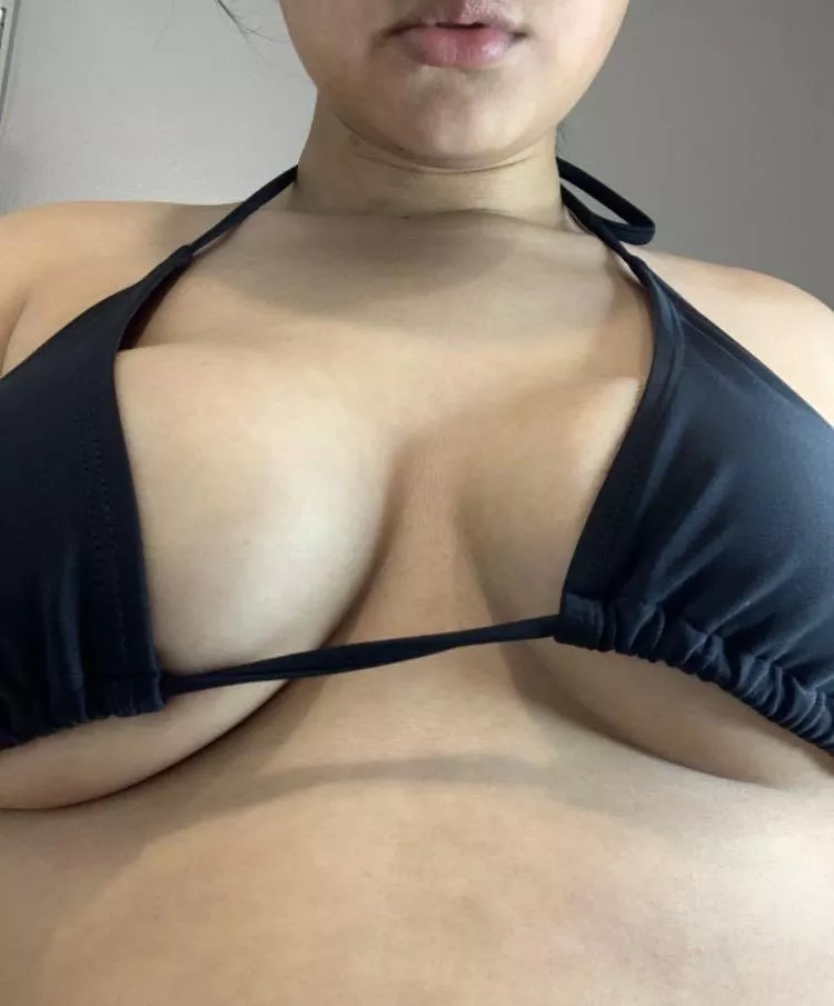 These tits need to be sucked on ASAP please posted by Evamarksxo