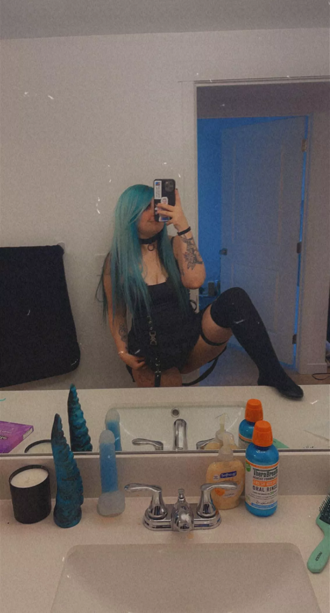 🖤 thicc emo babe with free onlyfans 🖤 posted by oflittlekittenn