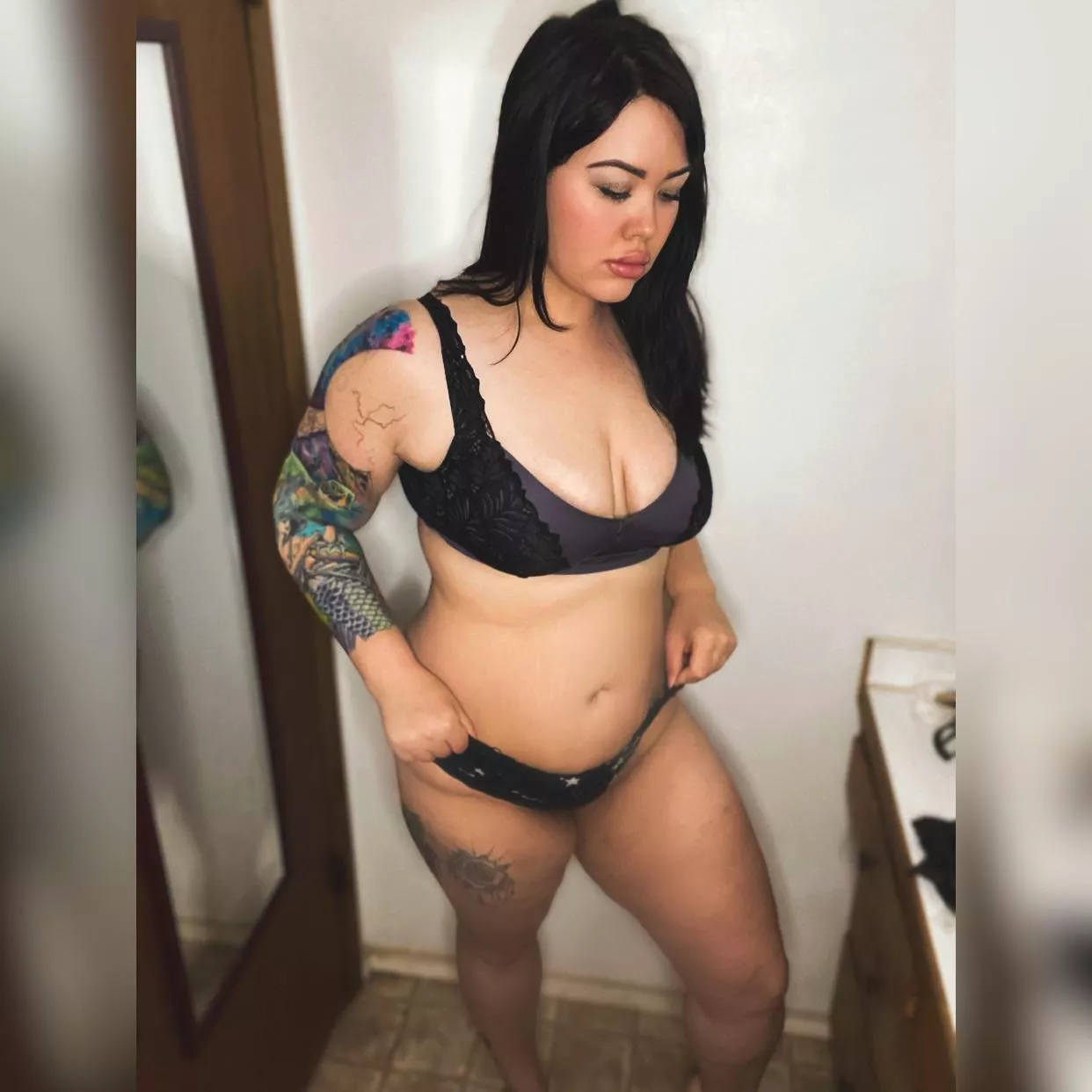 Thick alt mom,gfe, no ppv, requests included with subscription, daily uncensored content,dick rates, weekly sextapes, squirting, joi, BG content,solo content, cosplay. Link below! 🖤💦 posted by ashlyntayler