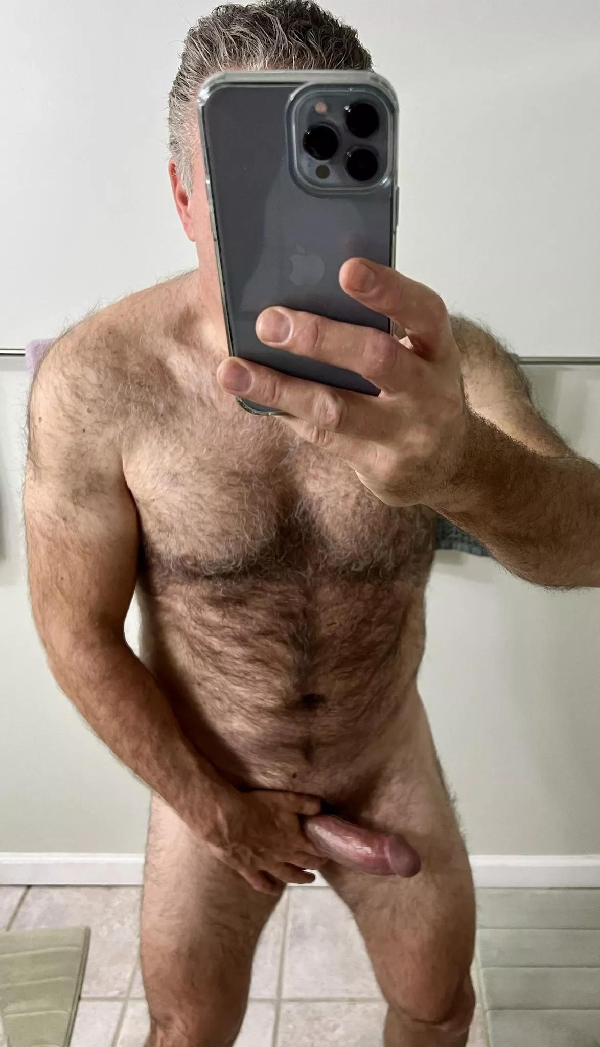 Thick cock and a nice head of hair (52) posted by jonnygjon