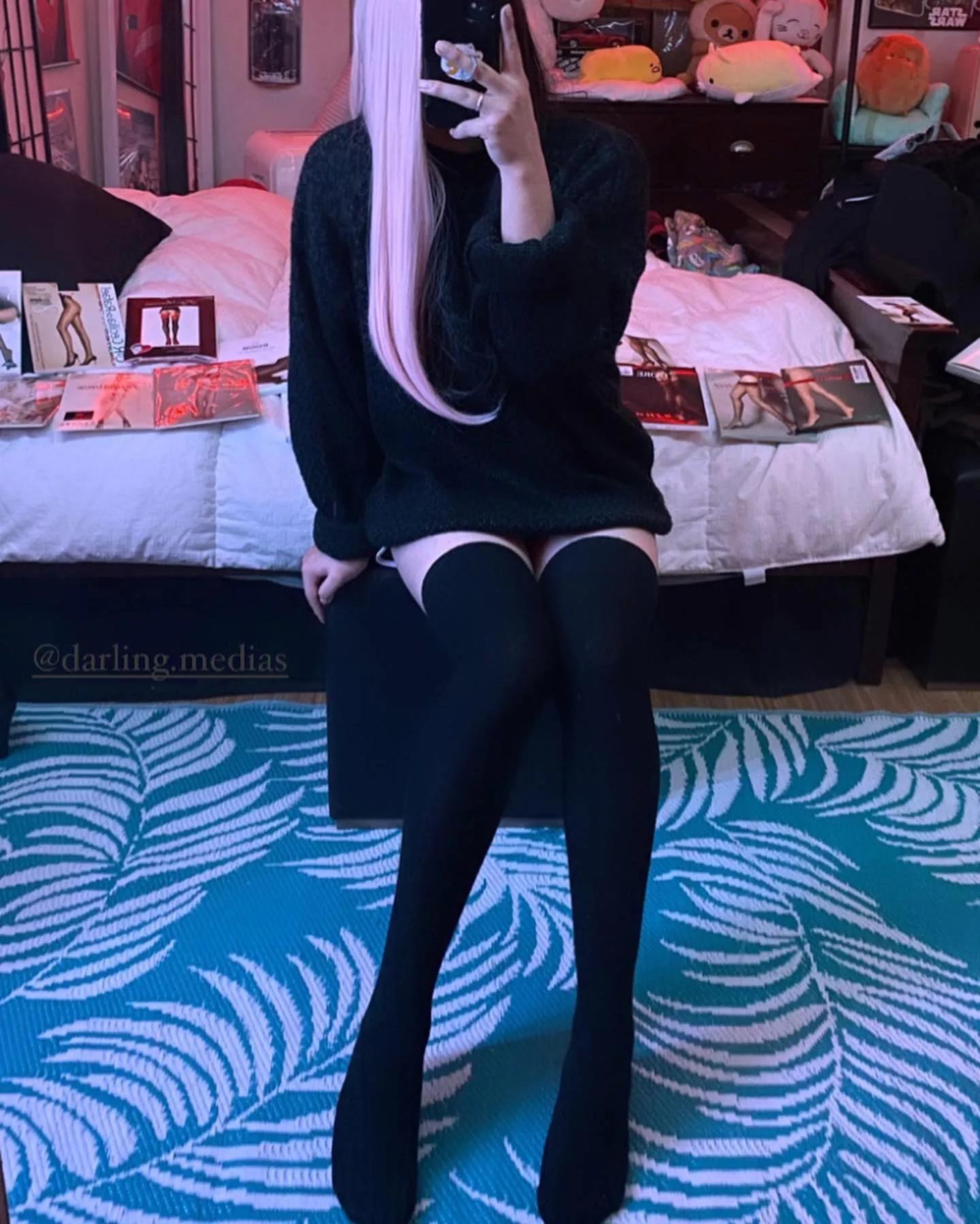 Thigh high socks and a little peak at my collection, ill let you have sex with me with every single pair. ☺️💖 sound like a plan? 🤪 posted by dulce_medias