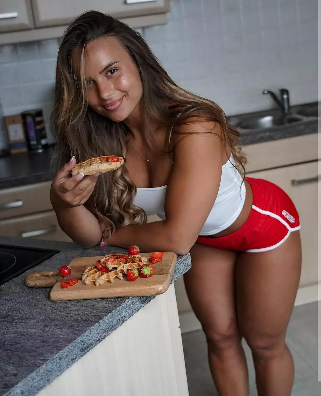 Thighs fuelled by carbs - Savannah posted by ashaos