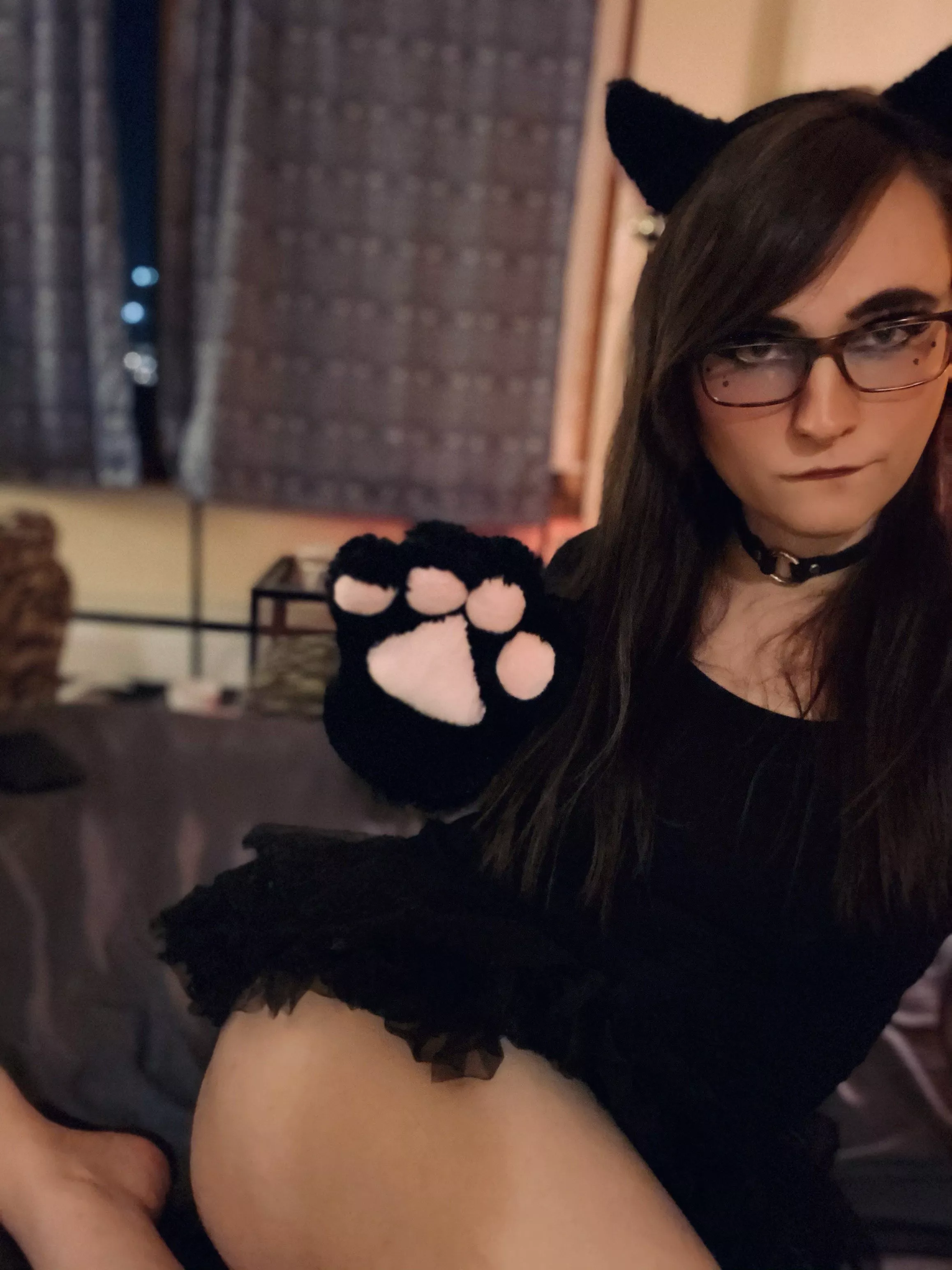 Think you could make me purr? posted by AvaShade