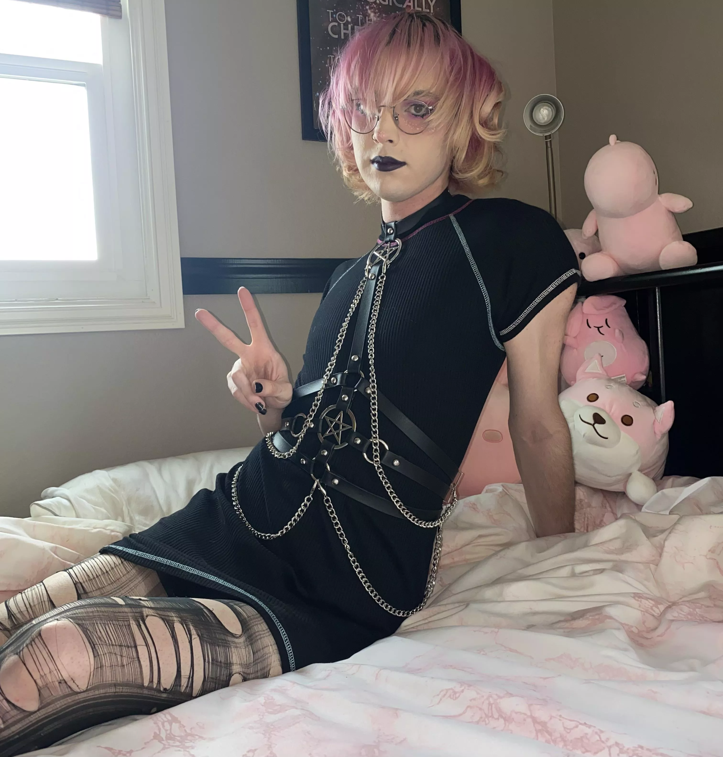 This gray weather is perfect for snuggling up in bed with my plushies 🤍 posted by PanFemboy