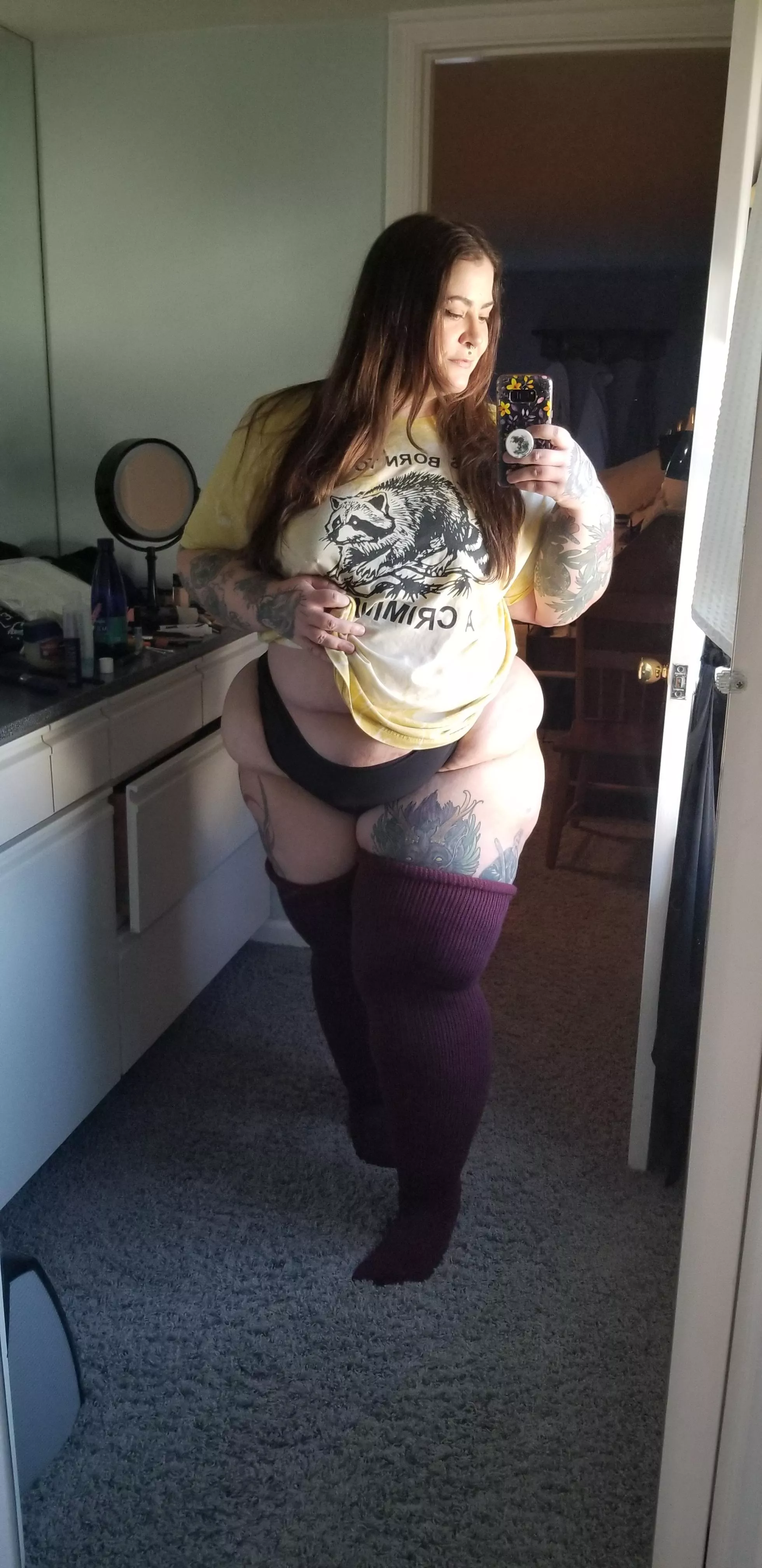 This is my first time posting here! Thanks for having me 🥺 posted by curvywitchxxx