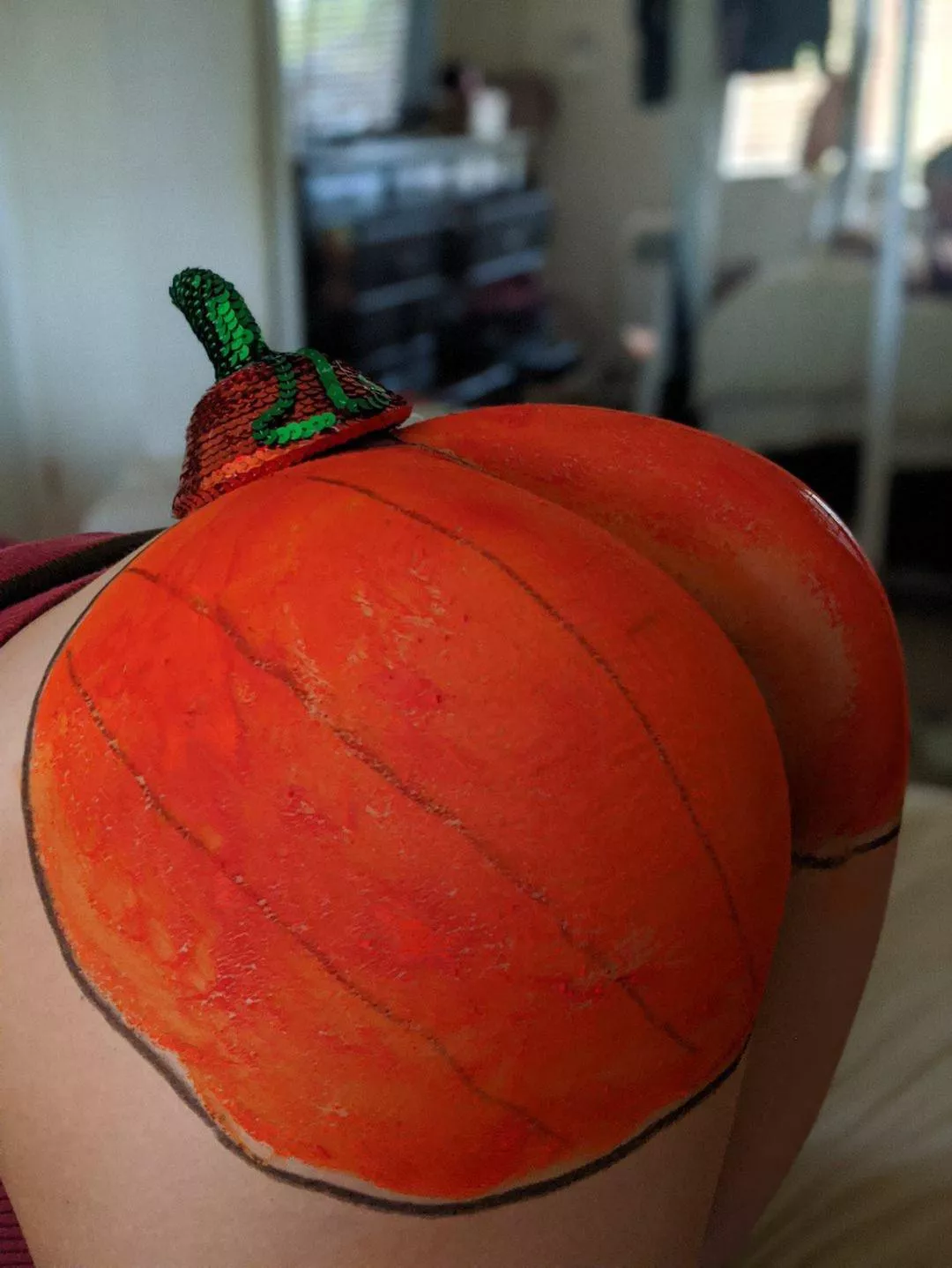 This MILF pumpkin just needs eyes and a mouth🎃😈 posted by itscheekypenny