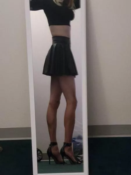 This skirt was ruined after first hookup posted by jessecd