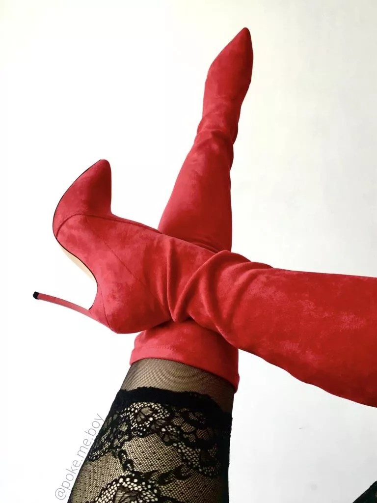 Those black stockings and red boots will drive you crazy posted by PokeMeBoy