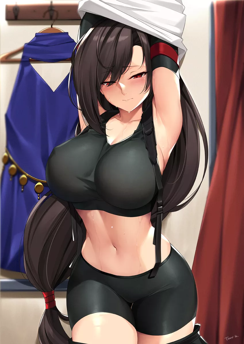 Tifa Lockhart at gym's locker room (TonyG @__tony_g) [Final Fantasy VII] posted by queshu22