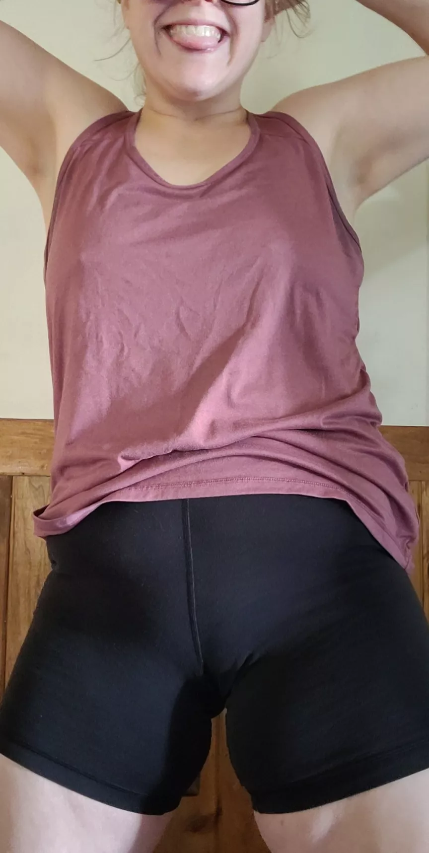 Time to workout😋 [30F] posted by MommyNympho