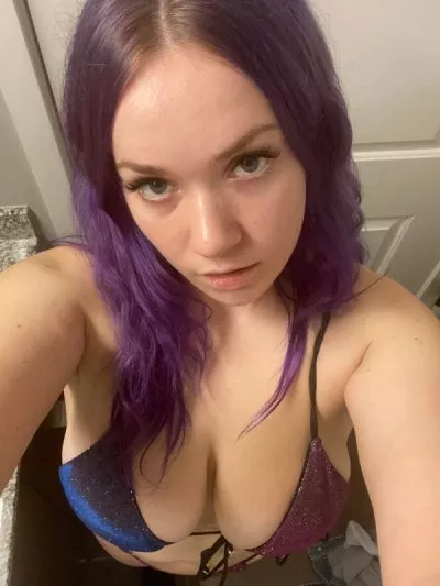 Tits posted by hoodycentral2