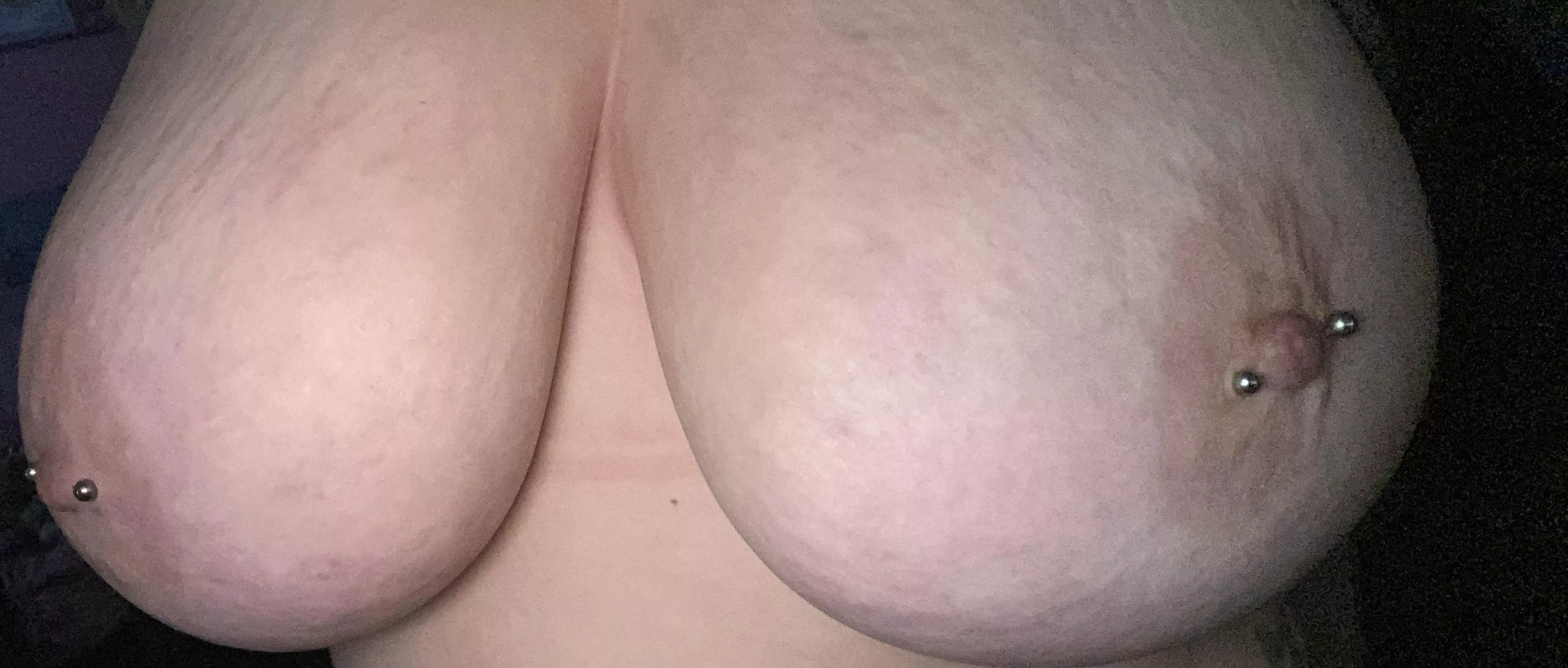 Titty Tuesday always make someone happy 🍒 (f) (OC) posted by queen_B71