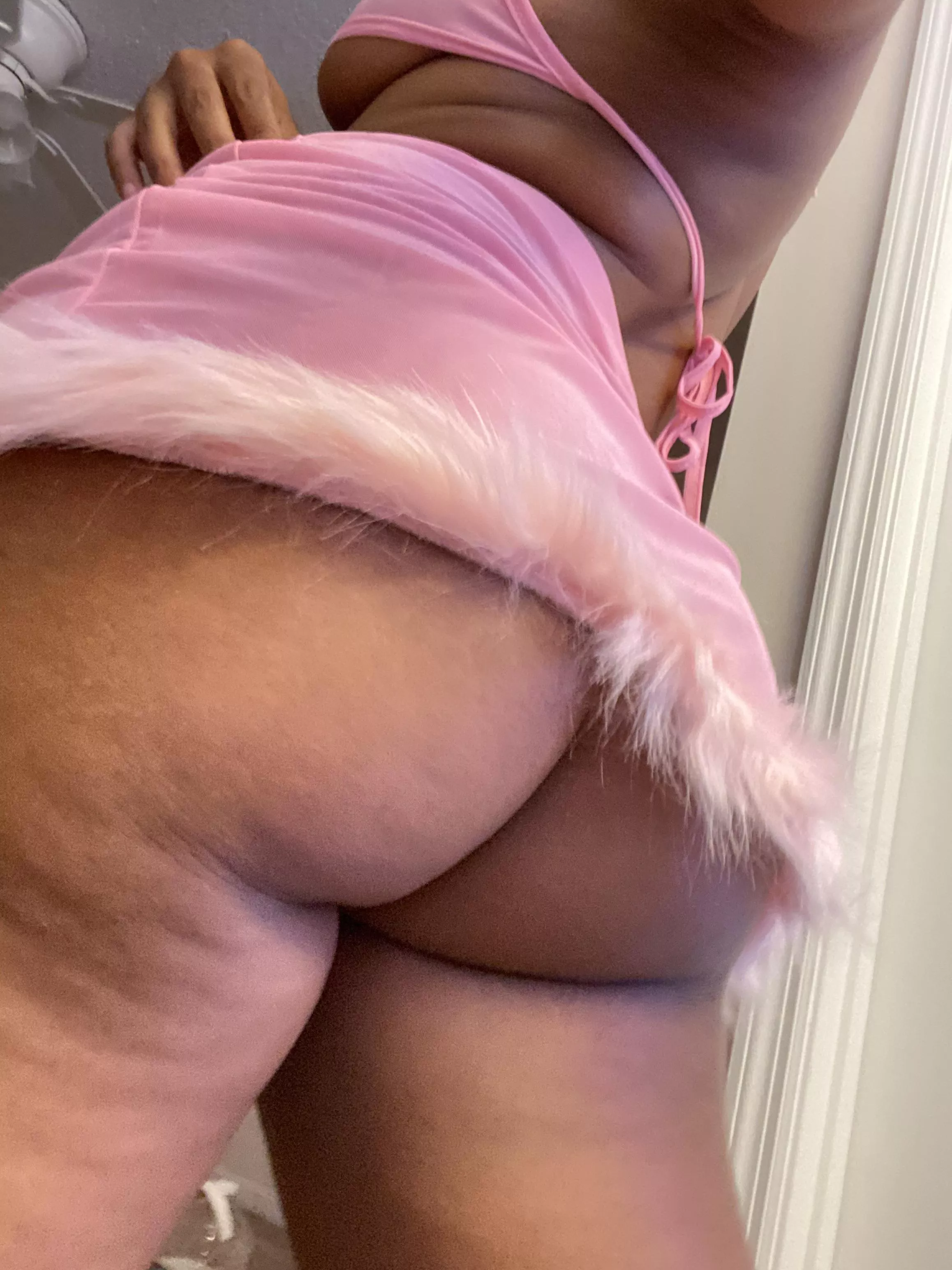 too much ass for this skirt 😩 posted by Mercyrevealed