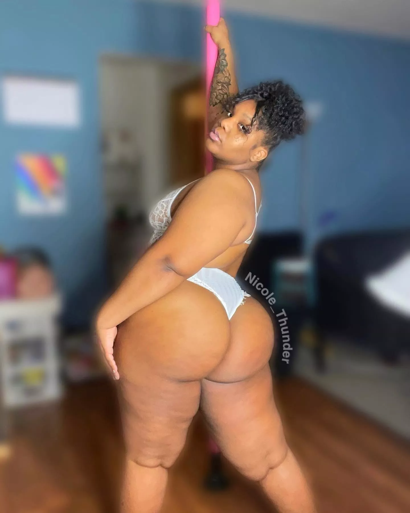 Too much ass ? Or not enough ? posted by Nicole_Thunder