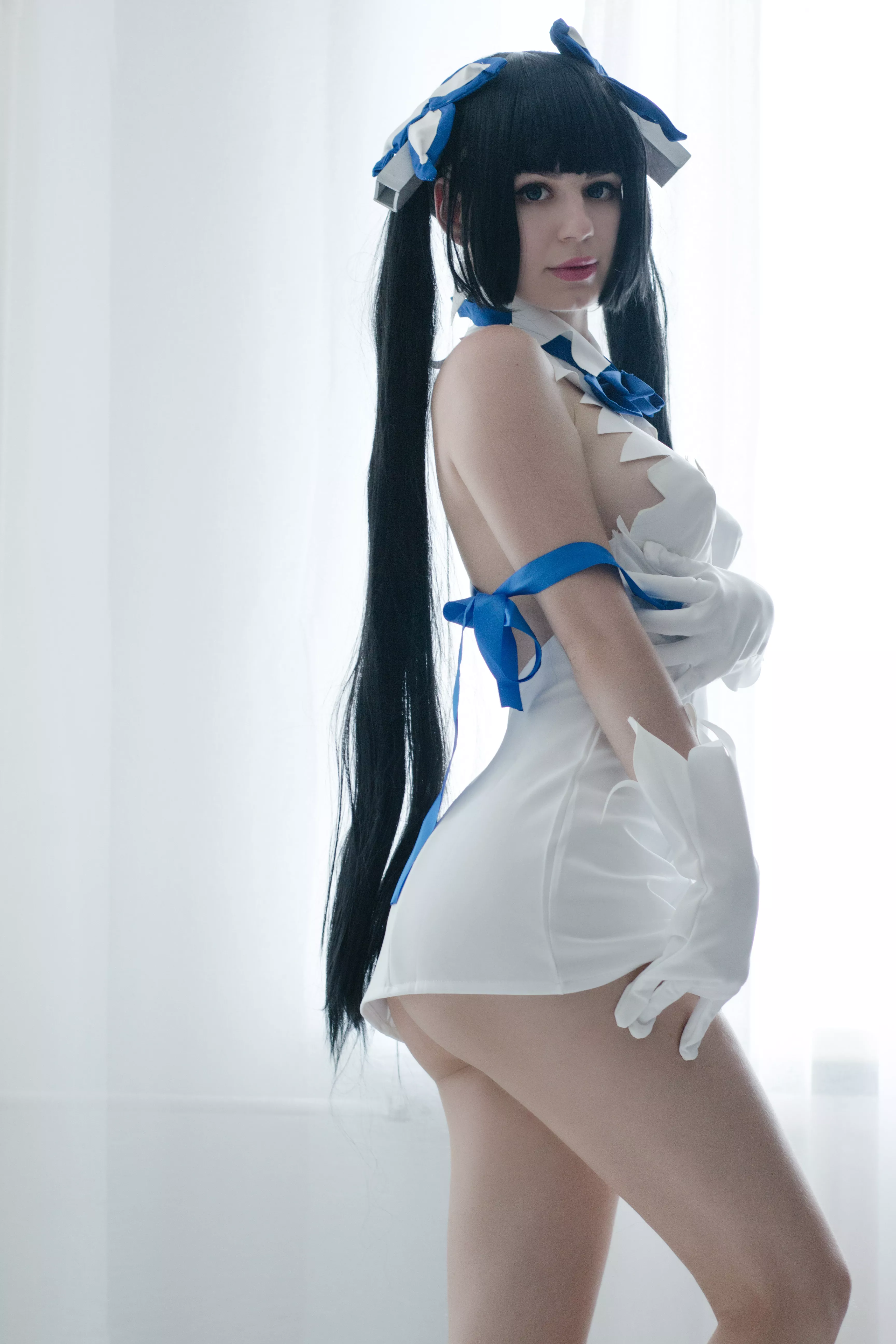 Too short dress alert! Hestia by Kanra_cosplay [self] posted by Kanra_Cosplay