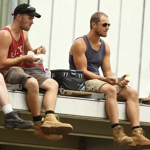 “Tradies at lunch” … posted by neilfromsydney2003