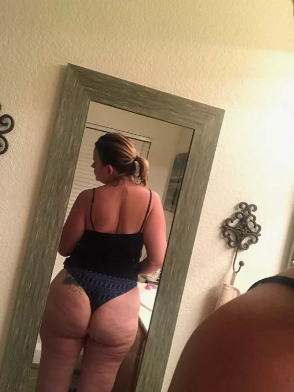 Trading my 40yr old wife. Kik baseballguy013 posted by baseballguy013