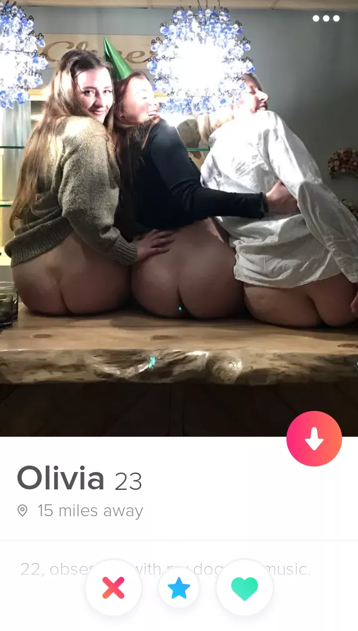 Trashy tinder pic posted by txxxposter