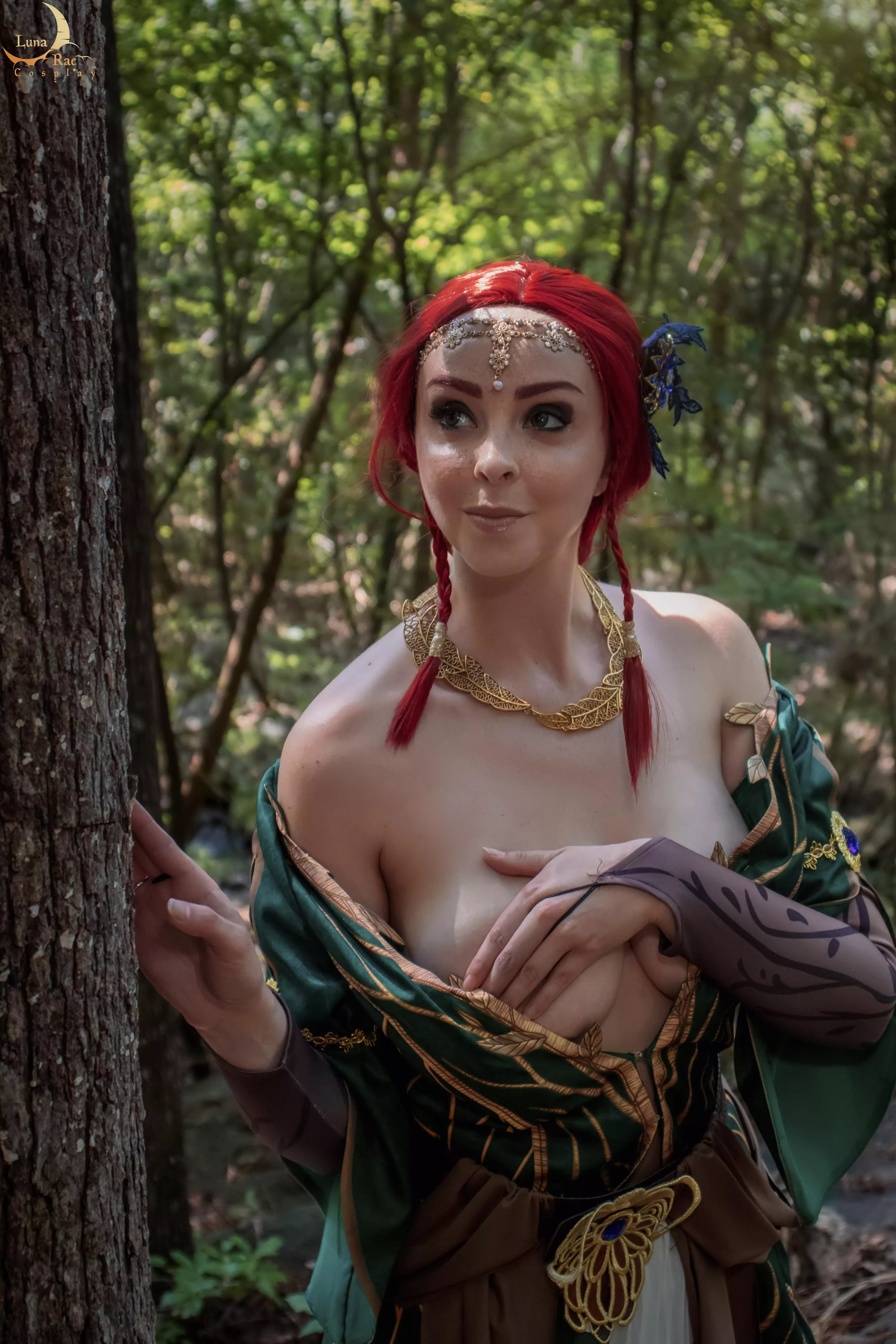 Triss public implied nudity by Lunaraecosplay posted by Lunaraensfw