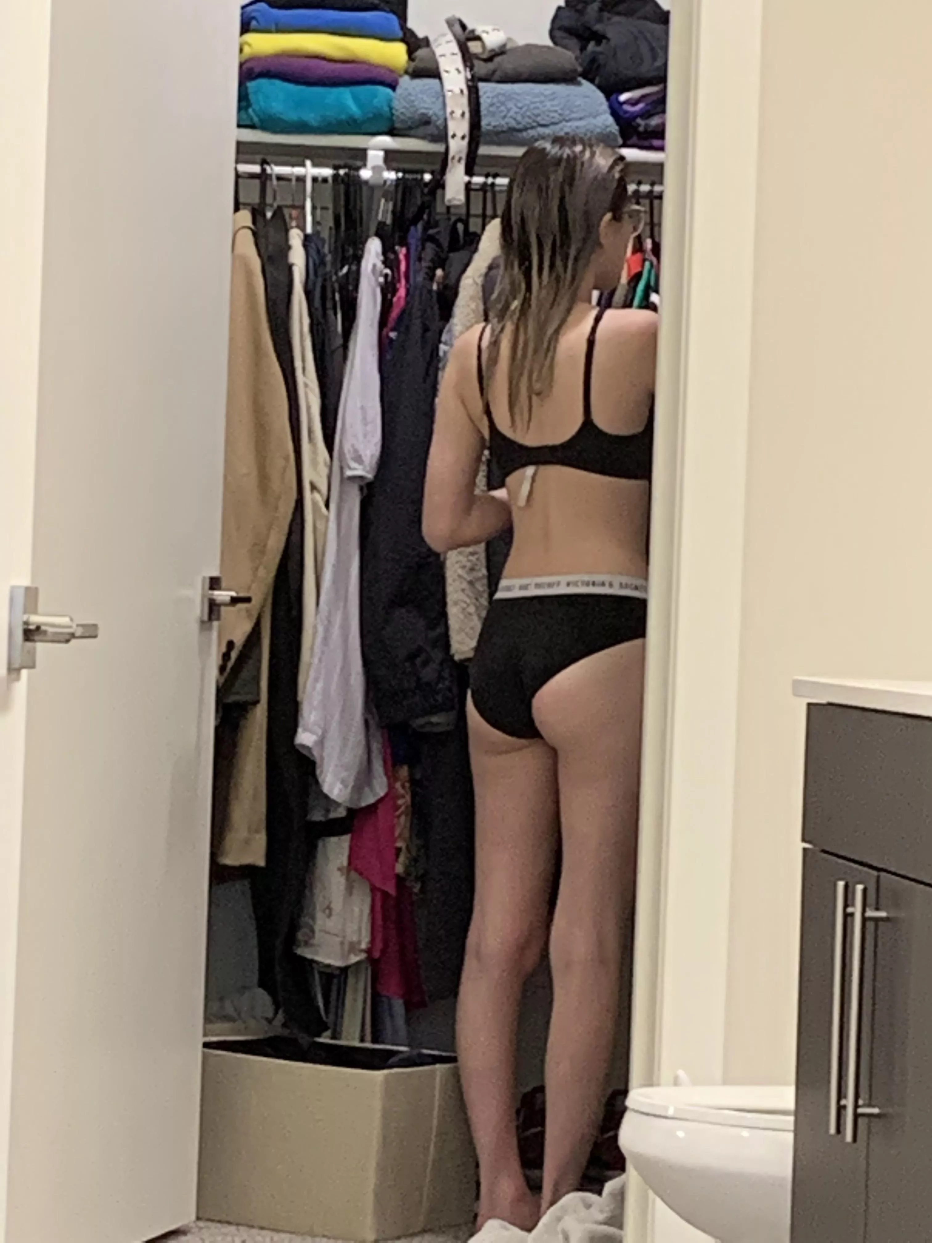 Unaware wife from behind. How many of you would do her? posted by ratemylittlegirl