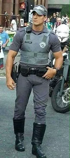 UNIFORM BULGE posted by rian20067