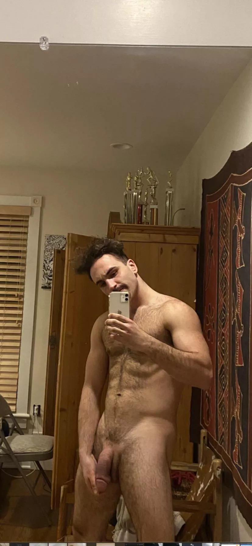 upvote if I’m bigger than your boyfriend , dm to worship posted by ffaattccoocckk