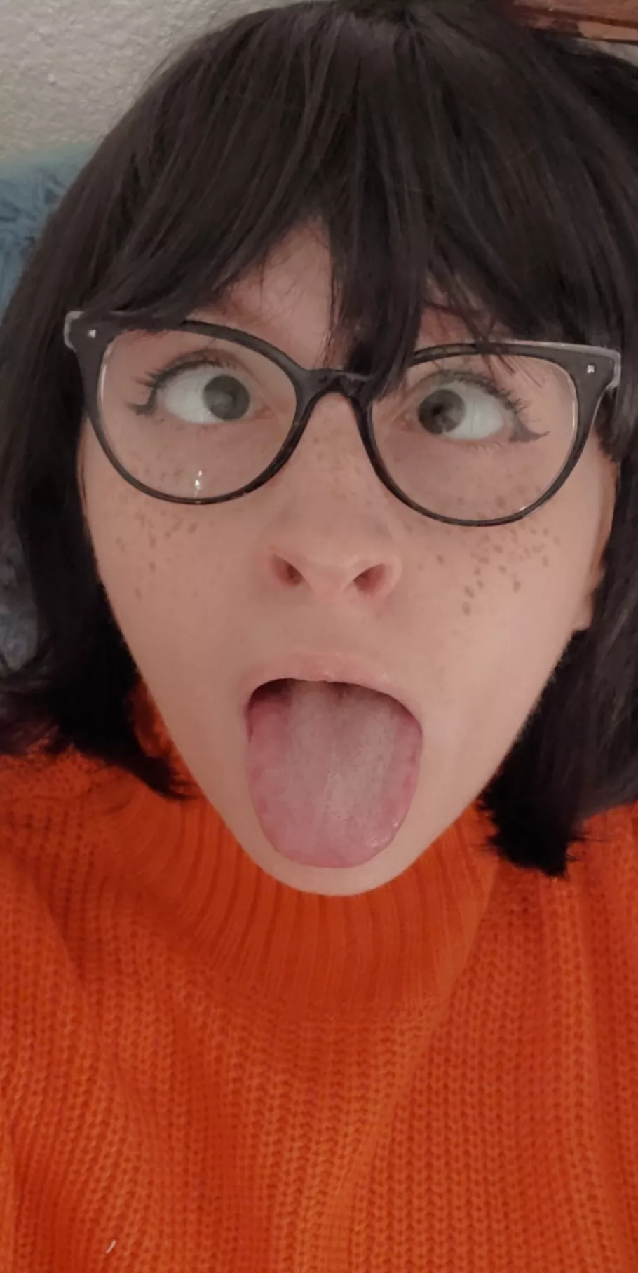 Velma wants you to cum on her face! posted by Persephone-Plaything