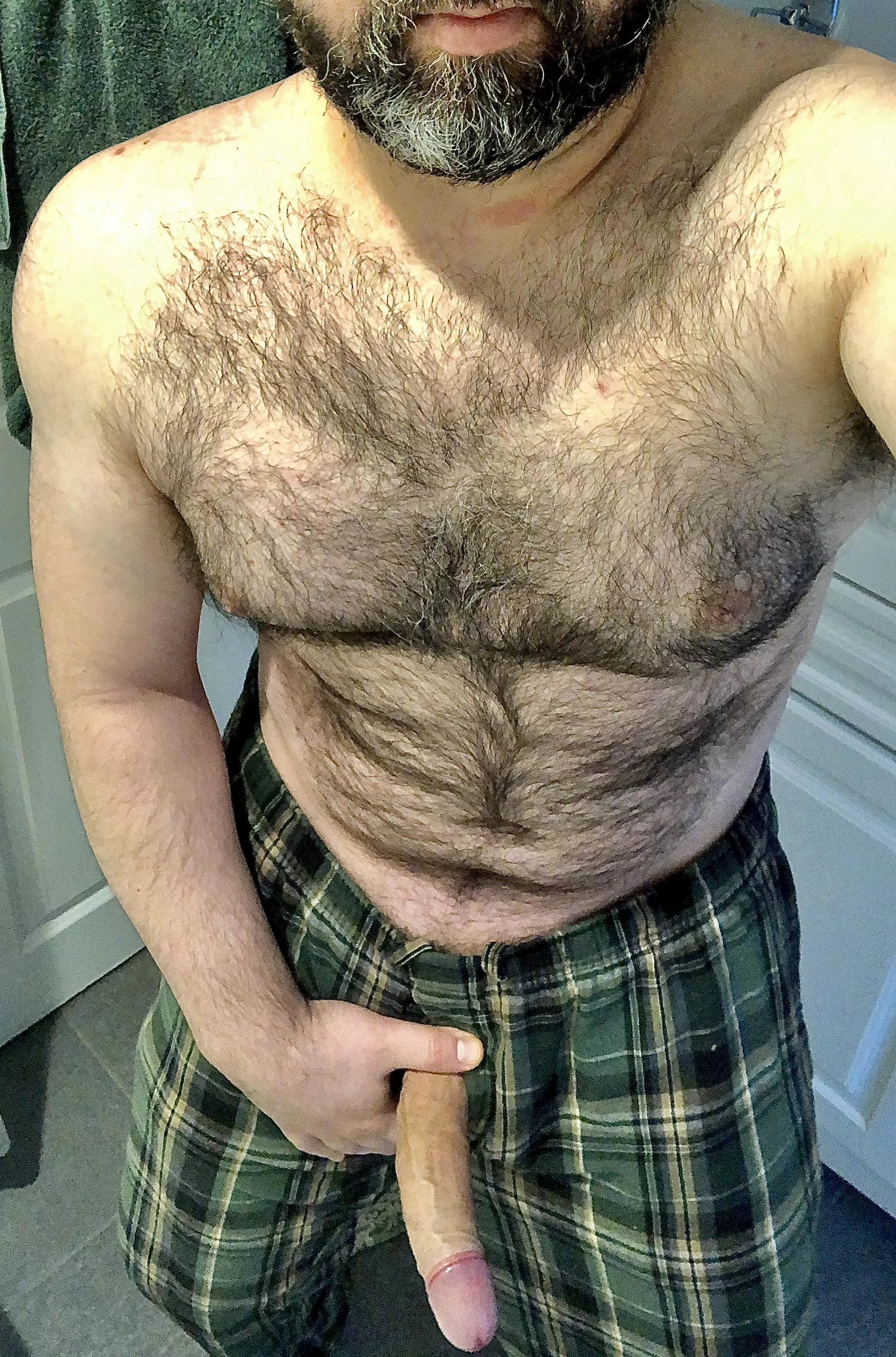 Verdict on Dad pantsâ€¦sexy or nah? (41) posted by NorthGamer80