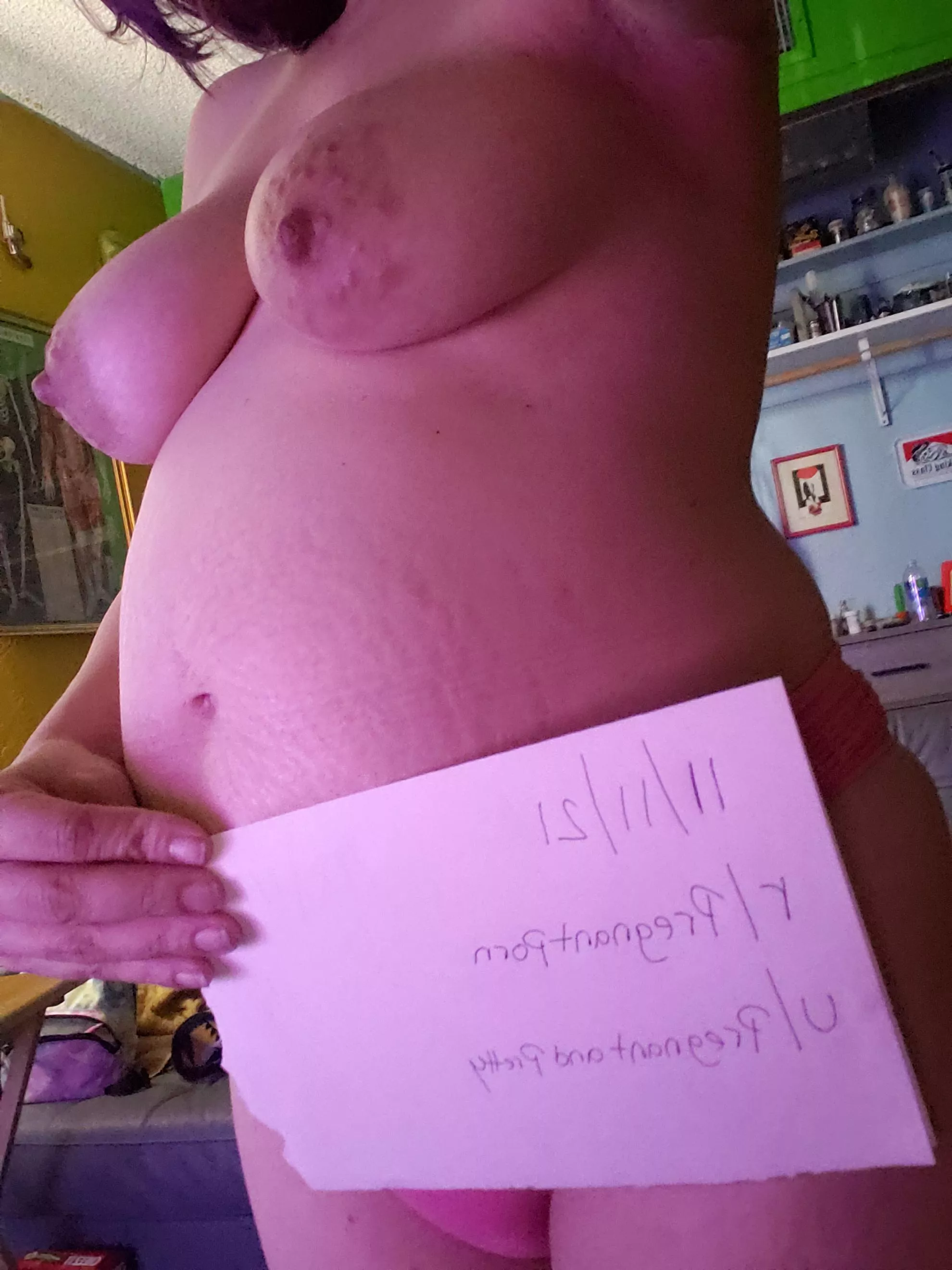 Verification post posted by pregnantandpretty