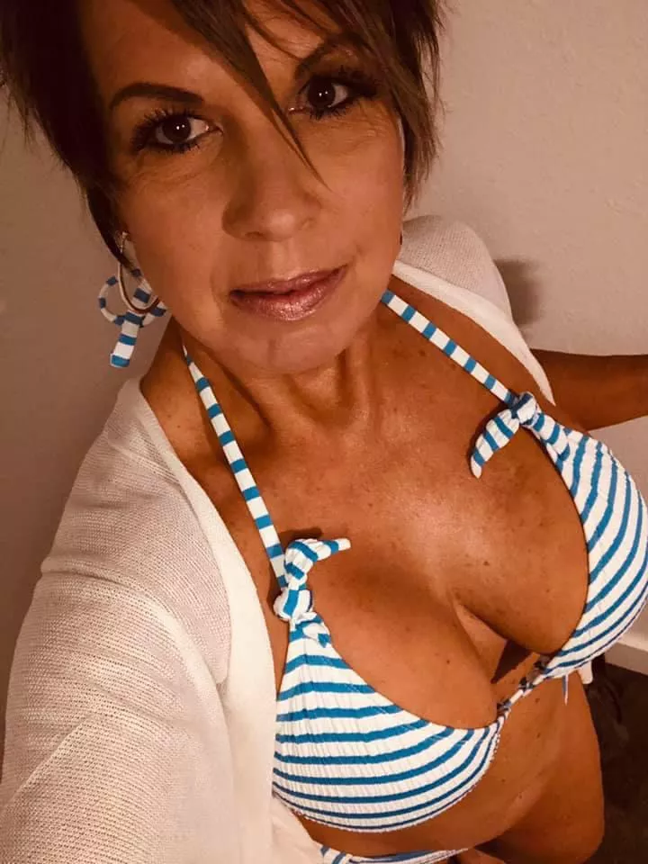 Vickie has some great MILF tits. I can’t help it, they really turn me on posted by xxxaccount123