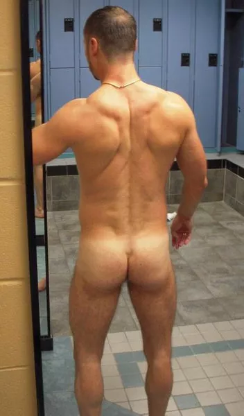 View from behind posted by gaypicsposter_