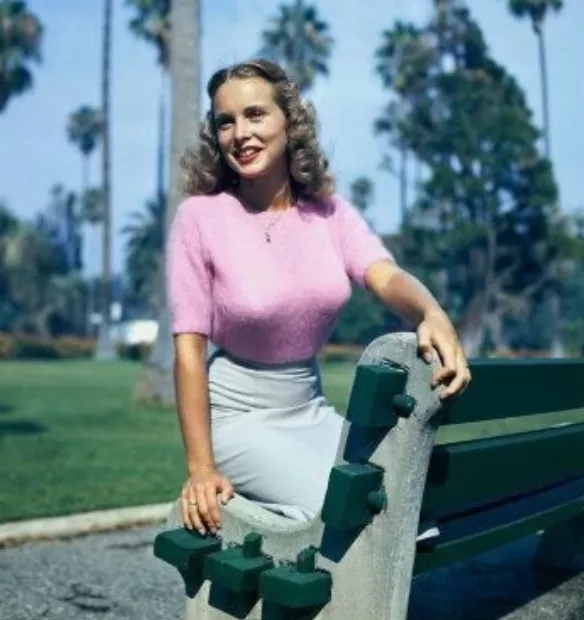 Vintage 2busty2hide - Janet Leigh posted by Epstiendidntkillself