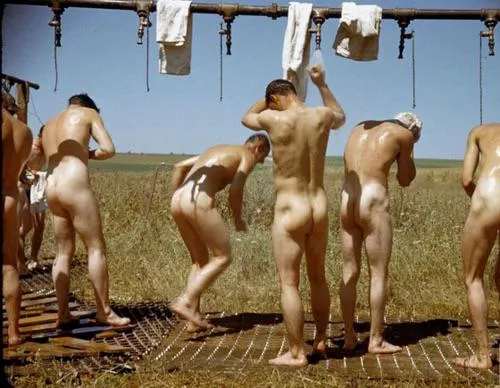 â€œVintage military showersâ€ â€¦ posted by neilfromsydney2003