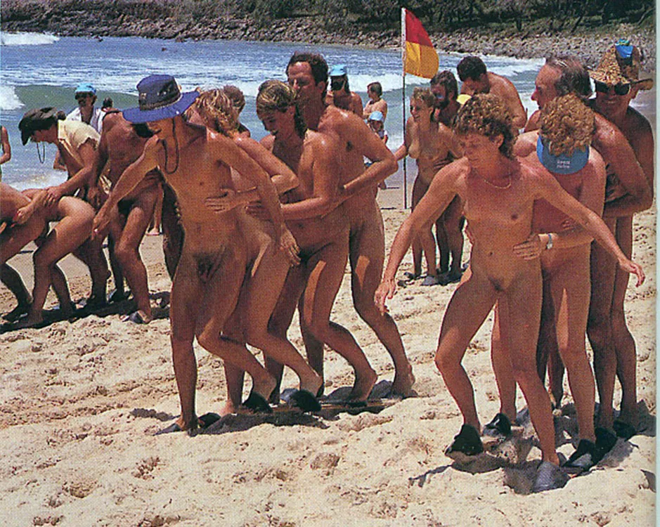 Vintage: Silly, funny, but uncomfortable beach game when naked posted by bobettebobqc