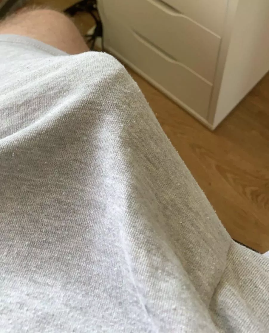 Visible contours of my cock ðŸ˜˜ posted by CluePrimary