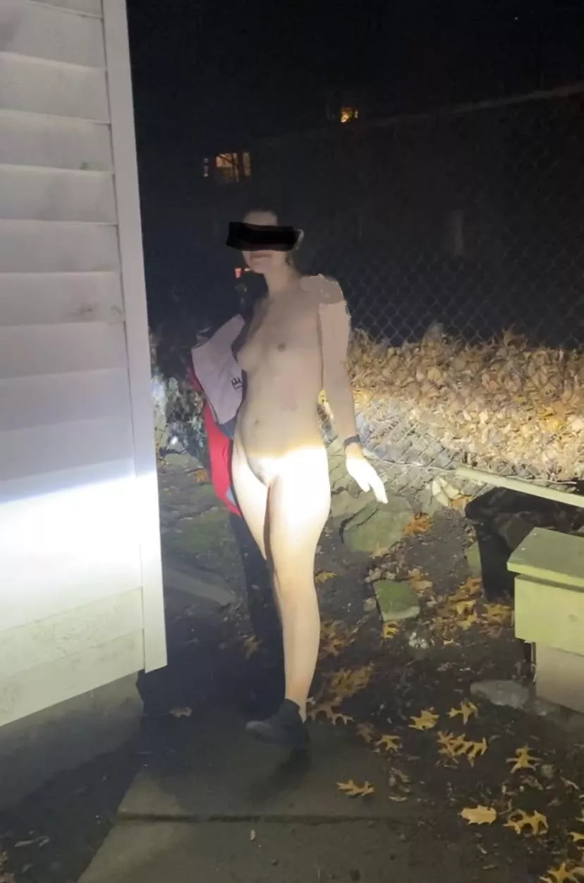 Walking back to my front door after a long naked drive home :) hopefully the neighbors didn’t mind posted by nudelovecouple