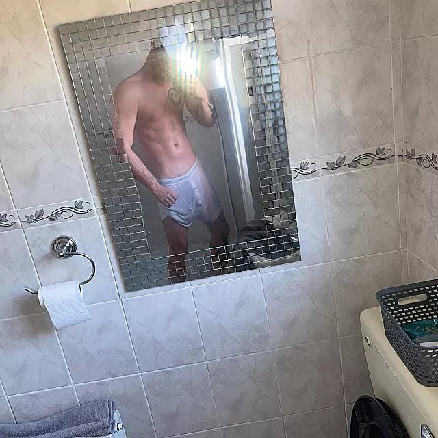 Wanna join me in shower 🚿 posted by bigDBigD00